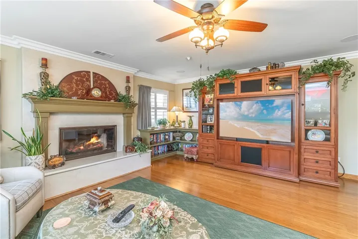 2205 N Palm Way, Upland, California 91784