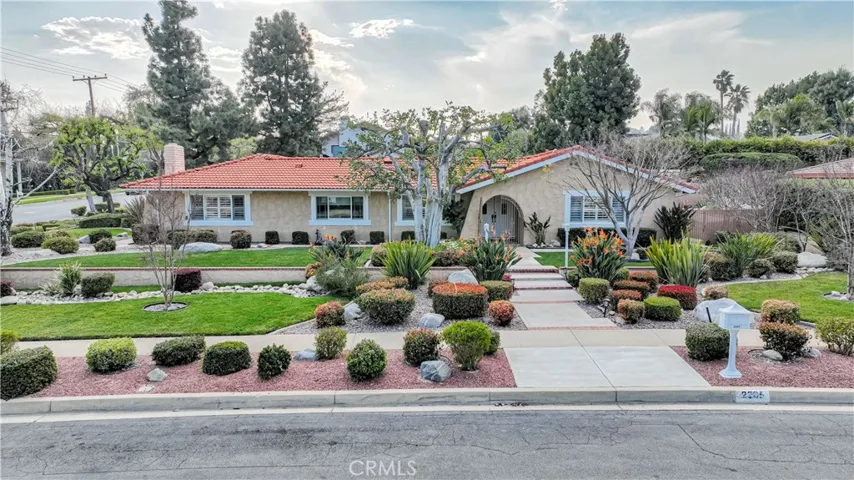 2205 N Palm Way, Upland, California 91784