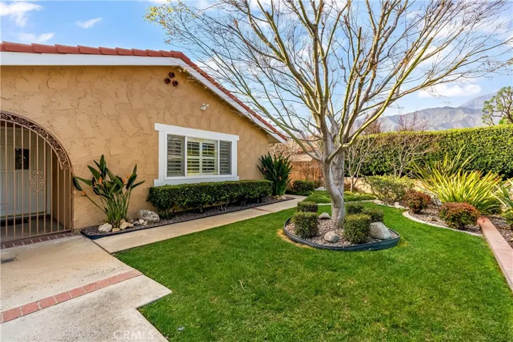 2205 N Palm Way, Upland, California 91784