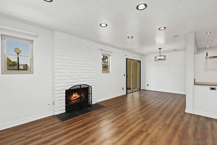 964 Marlin, Vista, California 92084