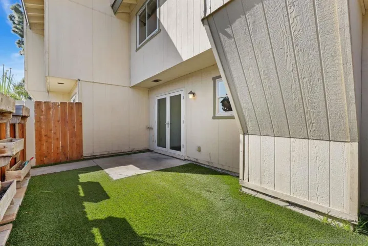 964 Marlin, Vista, California 92084