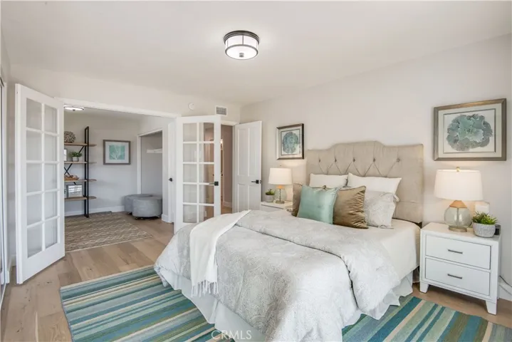 5th bedroom shown as an office.
