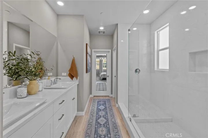 340 Adela, Lake Forest, California 92630