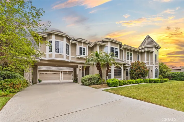 driveway off the street