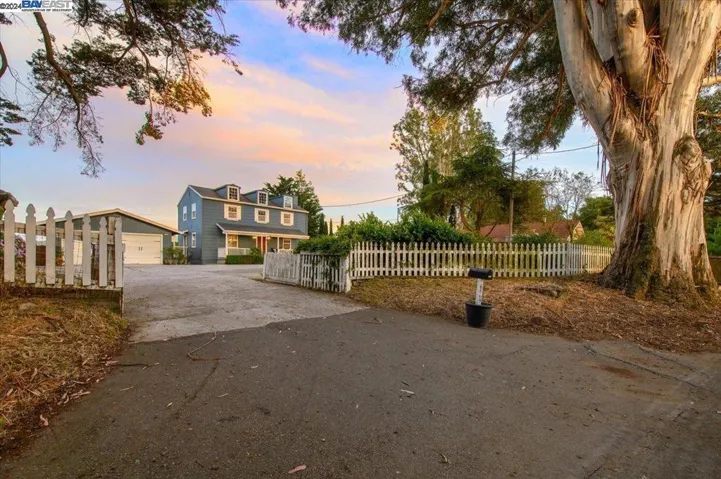 6869 Sunnyslope Ave, Castro Valley, California 94552