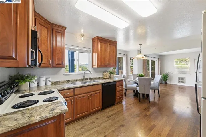 6869 Sunnyslope Ave, Castro Valley, California 94552