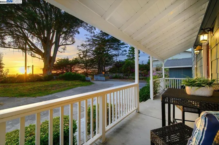 6869 Sunnyslope Ave, Castro Valley, California 94552