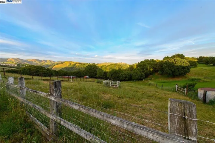 6869 Sunnyslope Ave, Castro Valley, California 94552