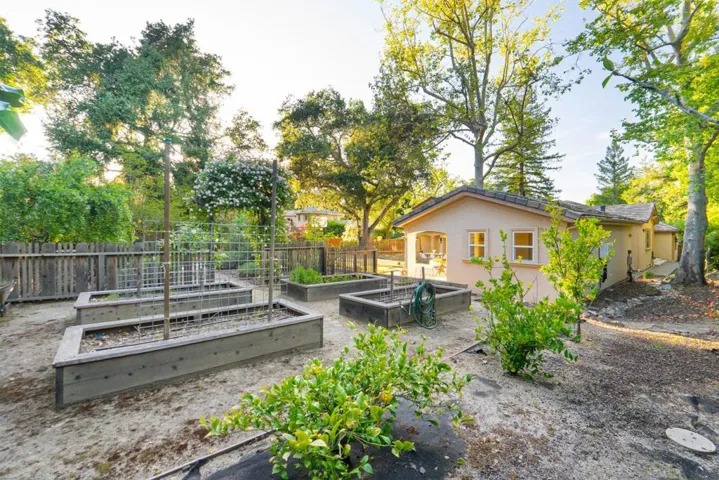 15090 Park Drive, Saratoga, California 95070