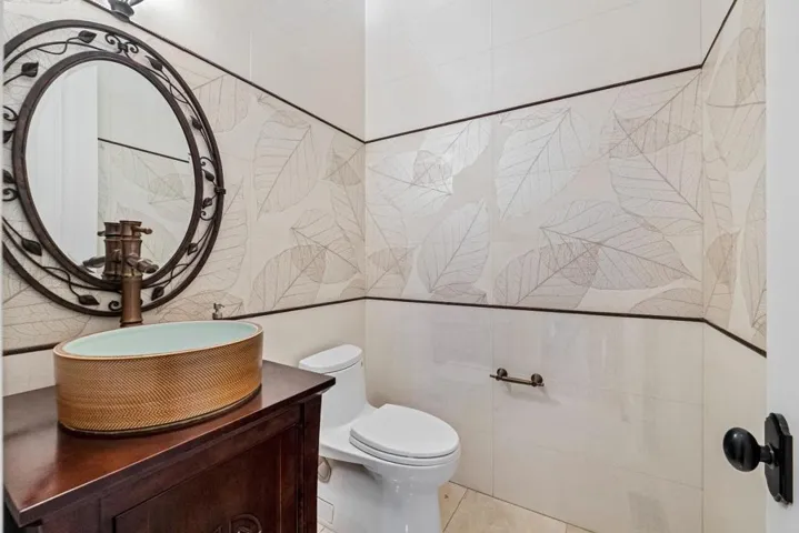 15090 Park Drive, Saratoga, California 95070