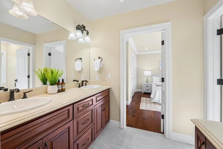 15090 Park Drive, Saratoga, California 95070