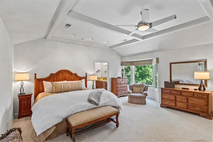21847 Villa Oaks Lane, Saratoga, California 95070