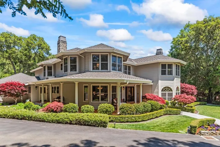 21847 Villa Oaks Lane, Saratoga, California 95070