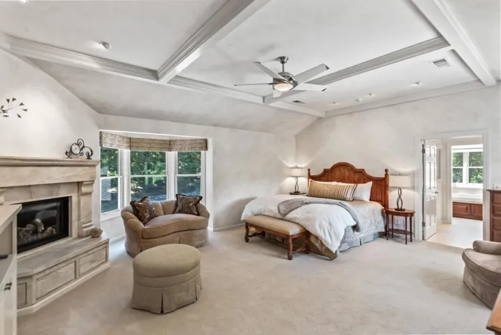 21847 Villa Oaks Lane, Saratoga, California 95070