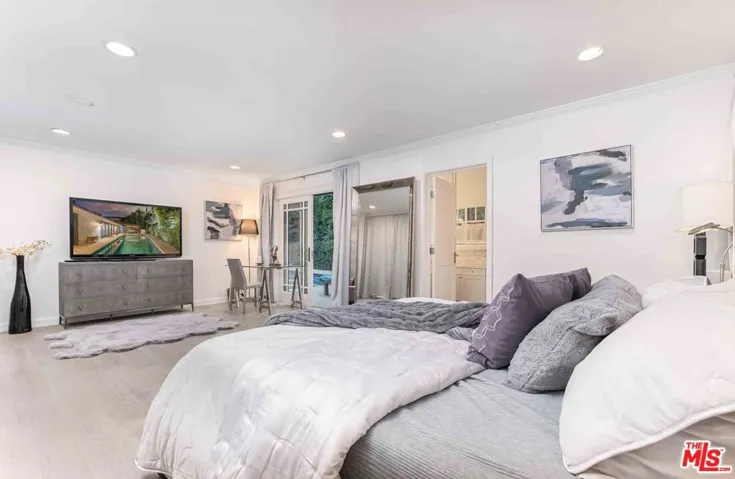 1951 N Beverly Drive, Beverly Hills, California 90210