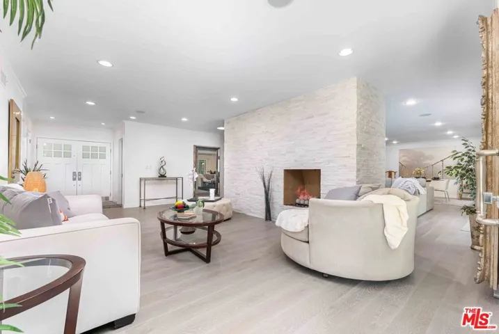 1951 N Beverly Drive, Beverly Hills, California 90210