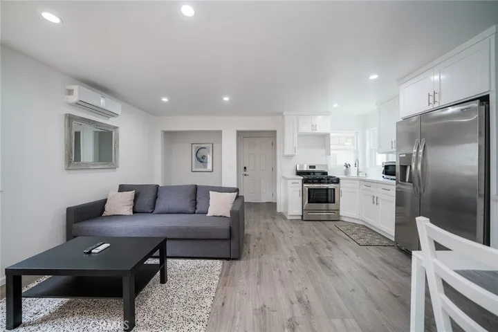 409 W. Harvard St.#a, Glendale, California 91204