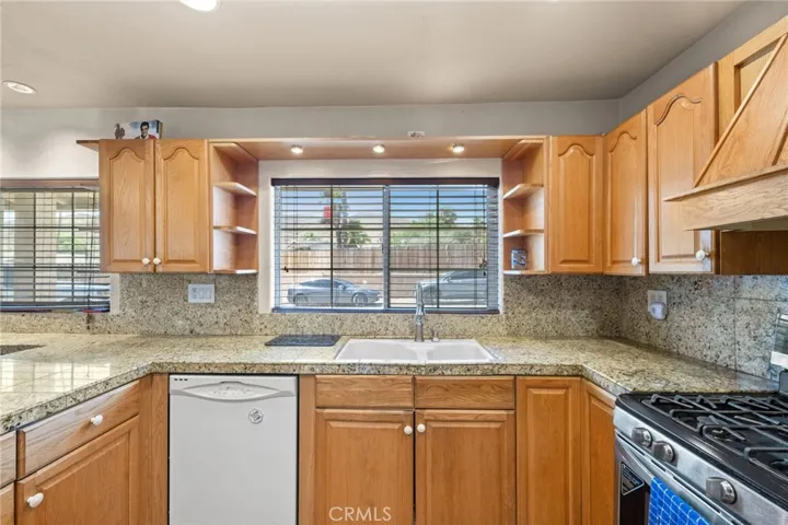 38325 Chuperosa Lane, Cathedral City, California 92234