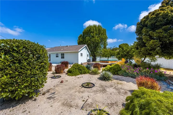 1832 Windsor Lane, Santa Ana, California 92705