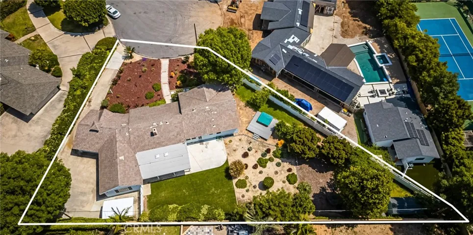 1832 Windsor Lane, Santa Ana, California 92705