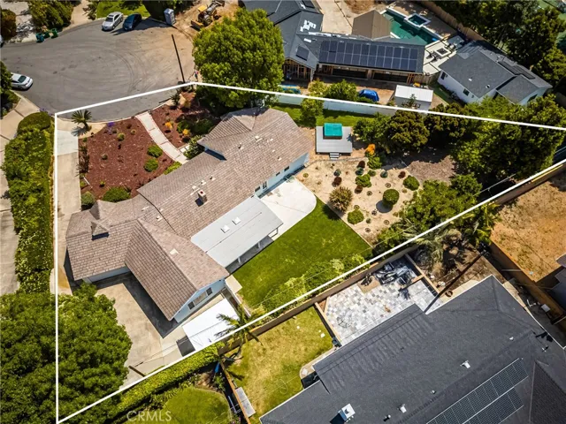 1832 Windsor Lane, Santa Ana, California 92705