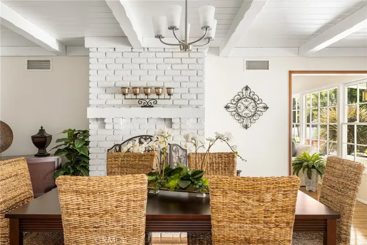 1832 Windsor Lane, Santa Ana, California 92705