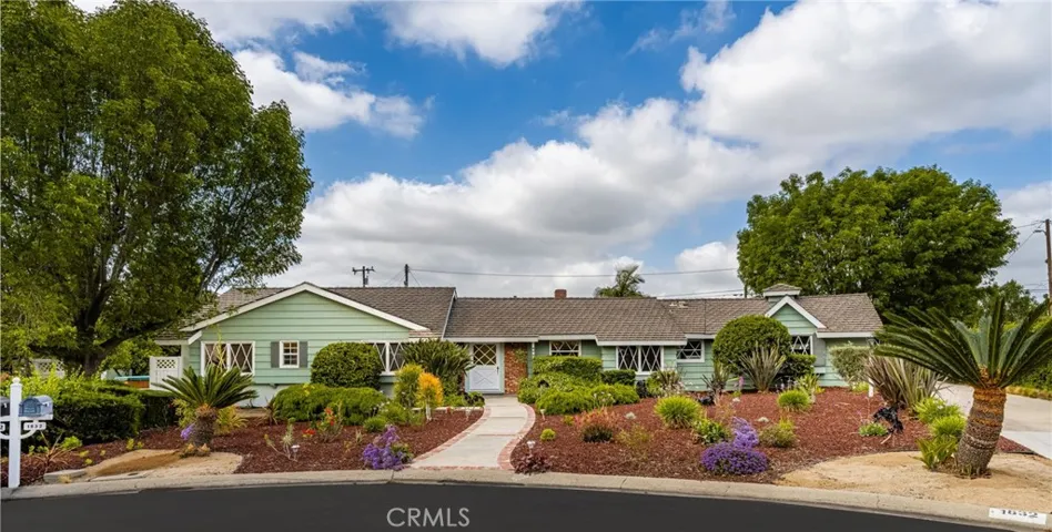 1832 Windsor Lane, Santa Ana, California 92705
