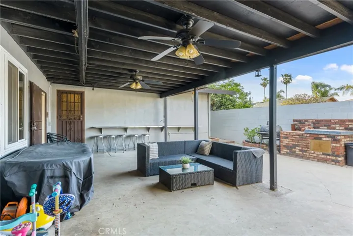 1292 N Acacia Avenue, Rialto, California 92376