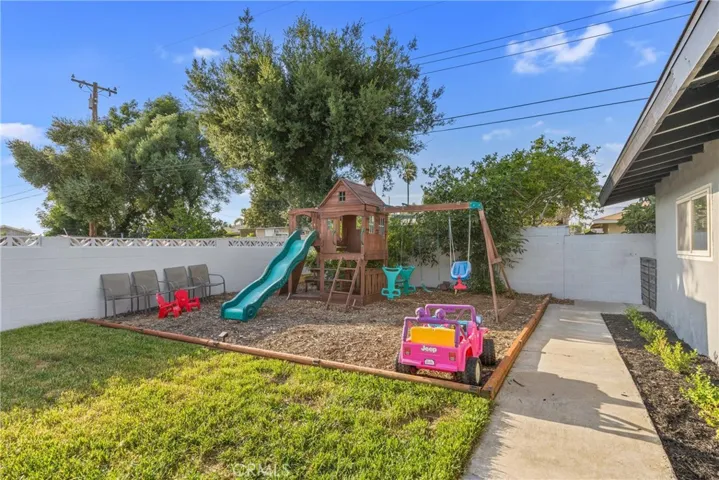 1292 N Acacia Avenue, Rialto, California 92376