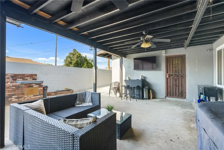 1292 N Acacia Avenue, Rialto, California 92376