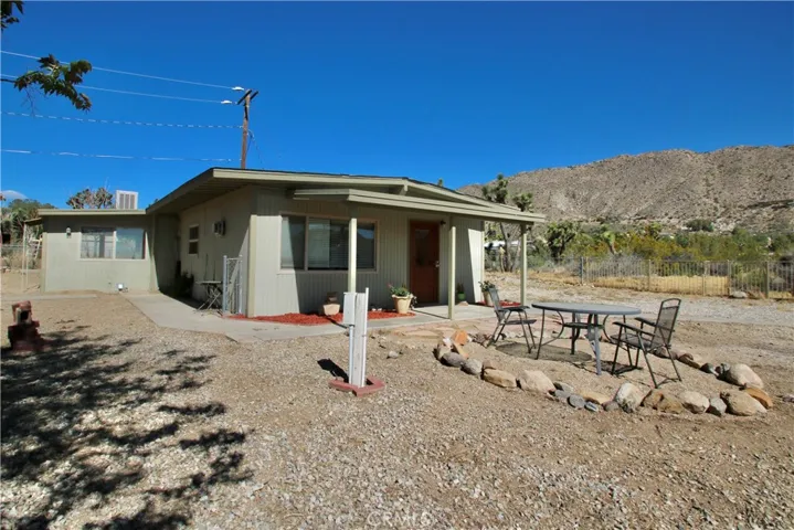 7054 Mohawk Trail, Yucca Valley, California 92284