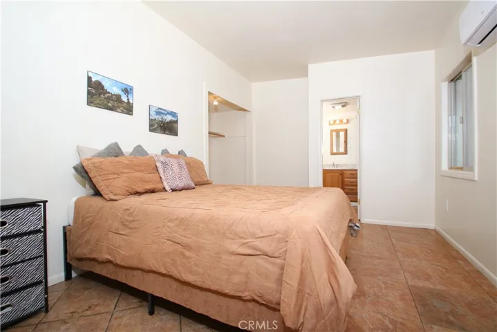 7054 Mohawk Trail, Yucca Valley, California 92284