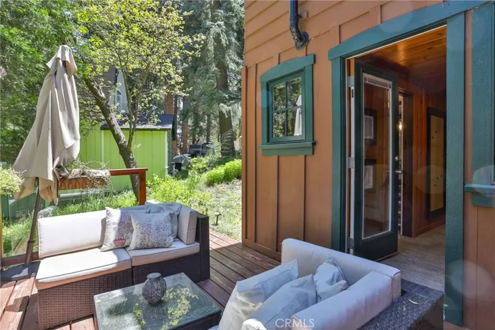 25214 Scenic View Drive, Crestline, California 92325