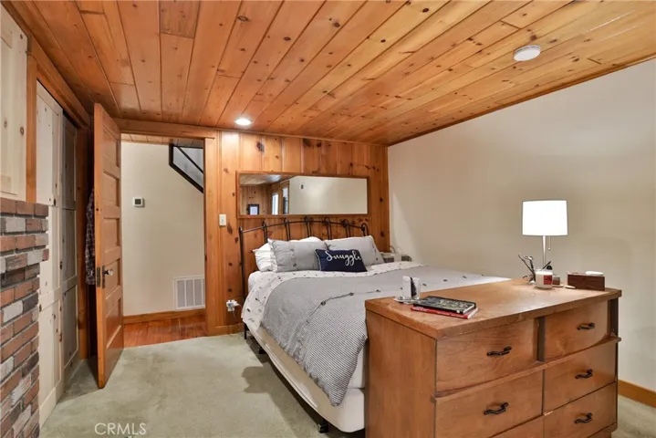 25214 Scenic View Drive, Crestline, California 92325