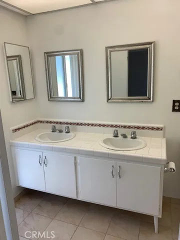 7029 Willowtree Drive, Rancho Palos Verdes, California 90275