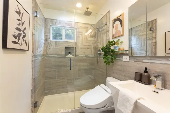 419 E 46th Street, Long Beach, California 90807