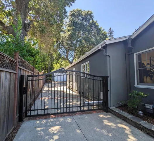 20540 Komina Avenue, Saratoga, California 95070