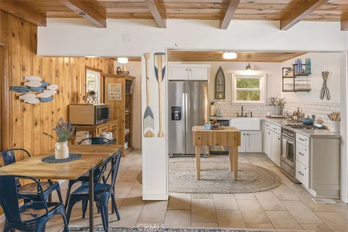 39177 Robin Road, Big Bear Lake, California 92315