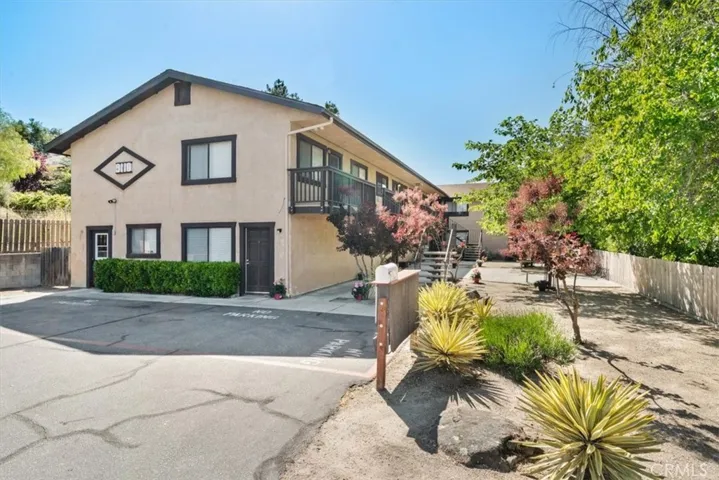 9110 Montecito Avenue, Atascadero, California 93422