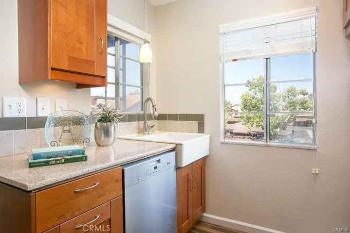 18 Flor De Sol 15, Rancho Santa Margarita, California 92688