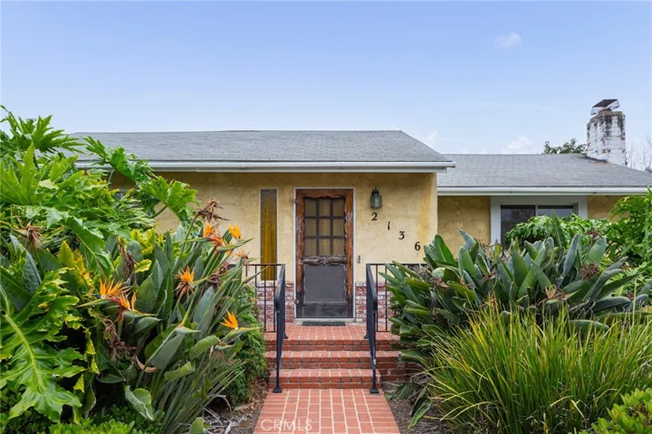 2136 Lees Avenue, Long Beach, California 90815
