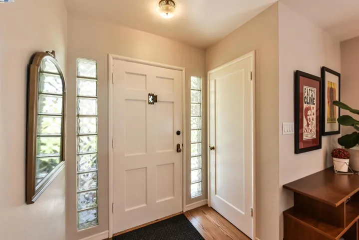814 Collier Dr, San Leandro, California 94577
