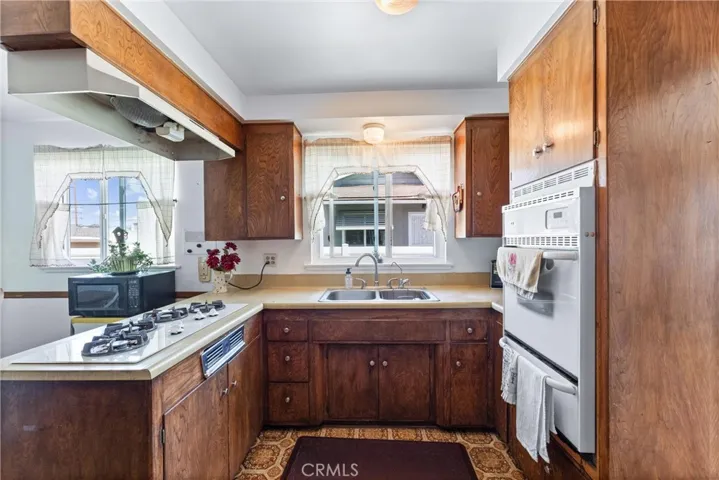15535 Woodcrest Drive, Whittier, California 90604