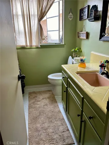 Bathroom with Tub/Shower combo