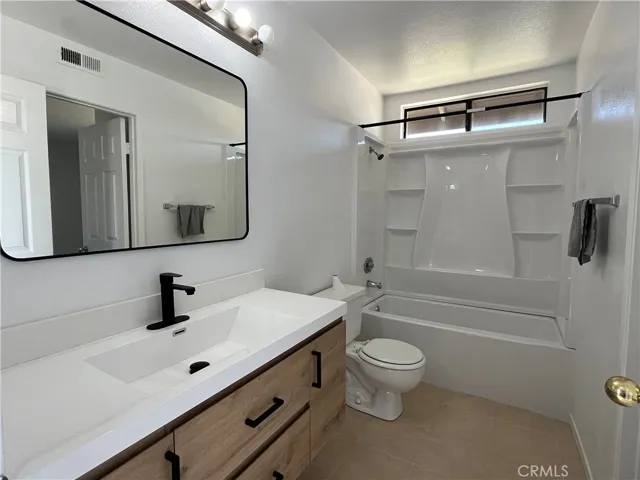 558 Chelsea Way, Corona, California 92879