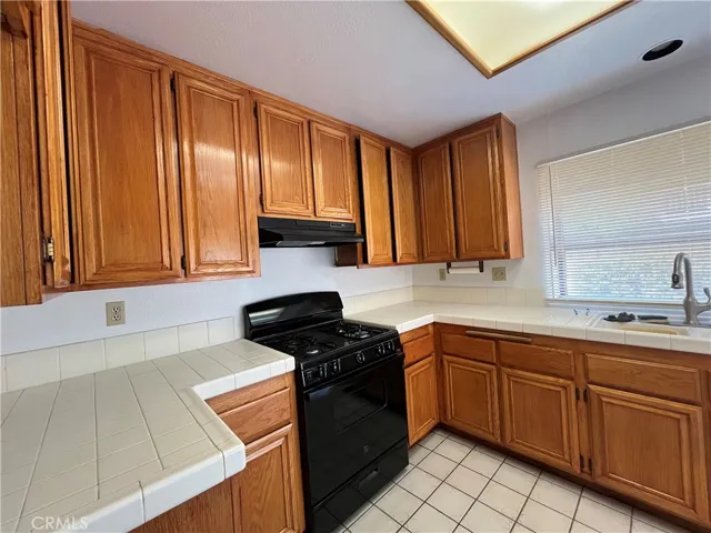 558 Chelsea Way, Corona, California 92879