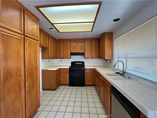 558 Chelsea Way, Corona, California 92879