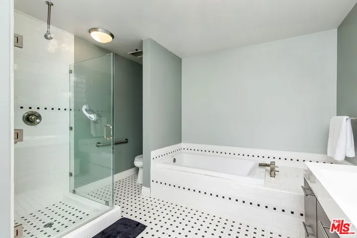10790 Wilshire Boulevard 502, Los Angeles, California 90024