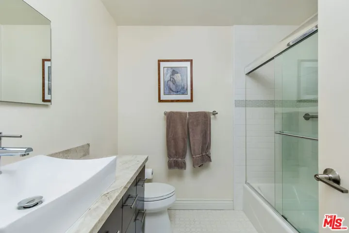 10790 Wilshire Boulevard 502, Los Angeles, California 90024
