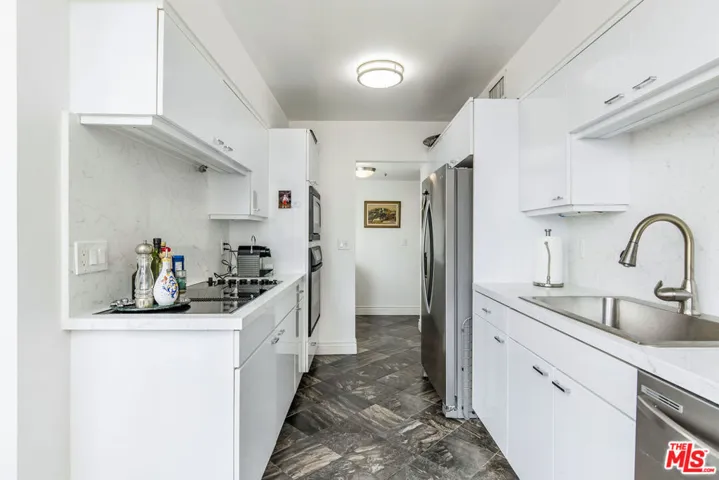 10790 Wilshire Boulevard 502, Los Angeles, California 90024